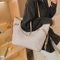 Autumn and Winter Large Capacity Bag Womens Bag 2021 New Tide Fashion Texture Hand bag Joker ins Shoulder Tote