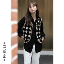 2021 spring and autumn and summer new outer wear vest waistcoat retro niche black lingge knitted vest women