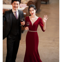 Toast brides 2021 new autumn and winter V collar slim fish tail long wedding wine dress female satin