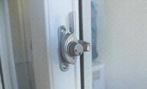 Plastic steel window buckle Sliding aluminum alloy doors and windows Crescent accessories Sliding door hook Push-pull window
