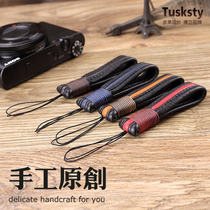 Suitable for micro single camera leather hand rope G7X GR2 RX100M3 M4 A6300 Fuji X70 cowhide finger buckle