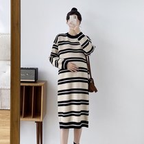Pregnant women dress autumn and winter large size striped sweater skirt Net red maternity dress winter knee knitted bottom skirt tide tide