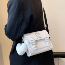 French niche design small bag women 2021 new fashion summer high-grade texture shoulder messenger bag cute and versatile