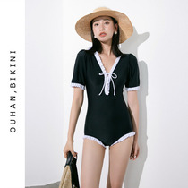 2022 new ins wind small chest gathered to cover the belly to show thin siamese student conservative hot spring vacation swimsuit woman