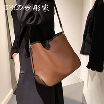 French DRCO leather Women bag autumn and winter large capacity bag fashion shoulder Hand bag color commuter tote bag