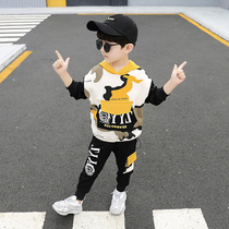 Hong Kong boys suit Spring and Autumn 2021 new children Korean camouflage sweater overalls foreign-style two-piece childrens clothing