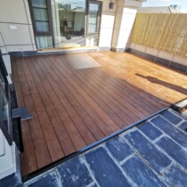 Chengdu custom-made Pinus sylvestris anticorrosive wood floor plank road Indonesia Pineapple Garden solid wood floor heavy bamboo floor