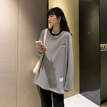 Pregnant woman T-shirt 2022 new spring autumn dress Korean version Leisure Lazy Wind black and white striped Lean Tide Momma Hit Bottom Blouse