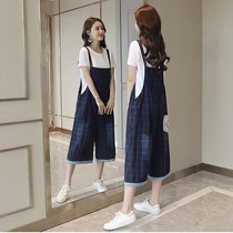  Tide brand womens thin denim bib pants 2021 summer new age-reducing Hong Kong style fashion stitching contrast color wide-leg shorts