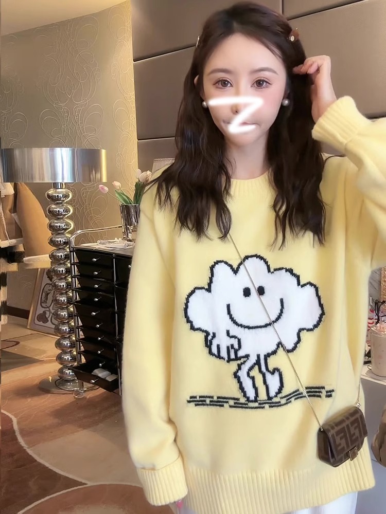 This year's popular new style of sweaters for women in autumn and winter, small stature, high-end feeling, gentle wind, soft glutinous milk cartoon knitted top