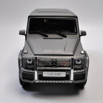 Car model pendulum Mercedes-Benz G65 AMG W463 looks like the original factory 1:18 large G simulation alloy car model