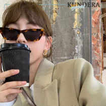 RETRO cats eye BAO WEN sunglasses 2021 new fashion womens high-end street shot funny small frame sunglasses summer round face