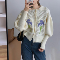 2021 early Autumn New New temperament small fragrant wind bubble sleeve knitted cardigan women sweet doll collar sweater coat