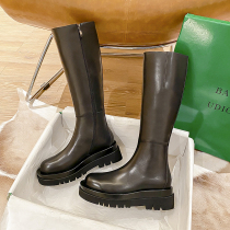 The New 2021 does not have the knee Inner height boots female leather Knight boots high tube thin handsome black boots