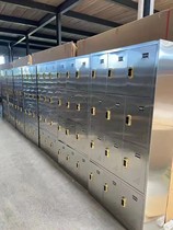 Custom-made 304 stainless steel 12-door induction lock locker gym multi-door intelligent electronic lock changing cabinet