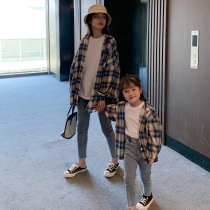  Xixi mother parent-child sunscreen clothes 2021 holiday mother-daughter shirt jacket Female baby plaid long-sleeved shirt