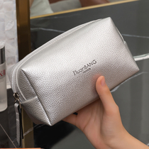 Cosmetic bag 2020 new super fire large capacity portable travel bag ins wind leather wash bag waterproof bag