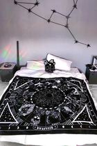 Clearance does not return small bat blanket Dark Wind home Gothic printed velvet blanket hanging cloth multi-purpose