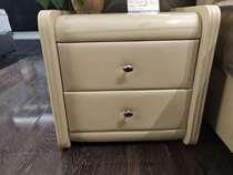 fu po li bedside table