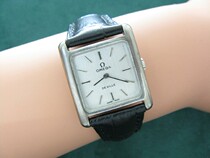 Vintage Tank Square Style Butterfly Fly 625 Manual Antiquity Omiga Female Table