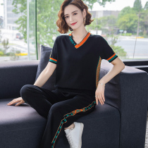 Summer Short Sleeve Ice Silk Knit Sports Suit Lady V Collar Foreign Air Display Young Mom Fashion Casual Two Sets