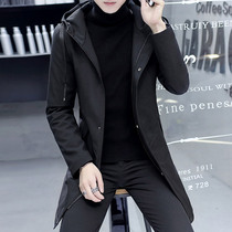 Spring mens wind clothes in the middle of a trendy ruffian looks like a spring dress jacket with a cap on the kneecap.