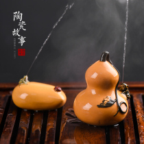 Ceramic story Tea pet Water spray can raise Zen Tea ceremony decoration Tea accessories Boutique tea table Purple sand decorative ornaments