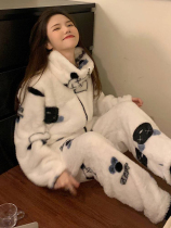 Warm black and white collision ~ intimate warm coral velvet pajamas womens autumn and winter cartoon flannel high collar home wear