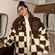Why foam new lamb velvet checkerboard stitching coat women 2021 winter Europe and the United States high street loose coat