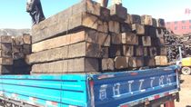 Railway old sleeper train old sleeper crane mat wood anti-frying rotting wood garden project landscaping mine sleeper