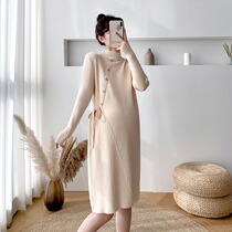 Pregnant womens dresses in autumn and winter new sweaters wearing a base knitted skirt tide mom long sleeves thin