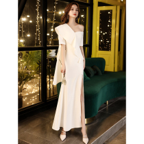 White evening dress womens banquet temperament light luxury niche high-end dress date dress can usually be worn in winter