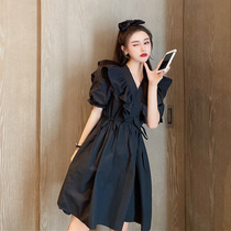 Bubble sleeve dress womens summer waist V-neck temperament ruffle skirt French retro Hepburn style small black dress