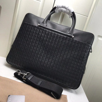 Light Extravagant Layer Bull Leather Woven Mens Briefcase 2022 New Tide Fashion Business Carry Single Shoulder Diagonal Satchel Bag