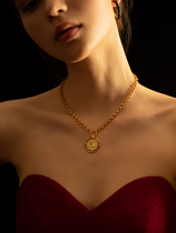 Fun Daisy thick chain dolphin coin necklace female retro Roman coin short chain European and American gold coin sweater chain