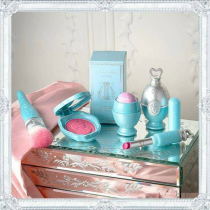 Laduree Laduli court relief portrait portrait silky blush Carmine discontinued out of print egg blush