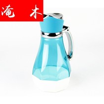 Flooded Wood creative kitchen supplies plastic sealed oil bottle press cap leak-proof oil pot 600ml plastic oil pot XC-YD60