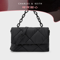 CHARLES&KEITH 21 autumn new product CK2-20151059 WOMENs SWEET COOL QUILTED LING grid CHAIN SHOULDER BAG