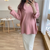 South Korea Dongdaemun maternity wear autumn and winter new cotton knitwear front short back long V collar loose top simple