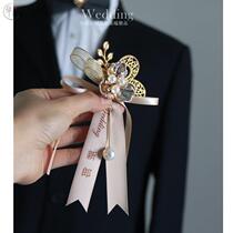 Bride and groom wedding ceremony family parents full set of welcome Flower sisters group groomsmen bridesmaid wedding brooch