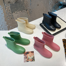 Adult rain shoes womens fashion models wear rain boots rubber shoes non-slip middle tube water shoes waterproof non-slip rainy days thick and velvet
