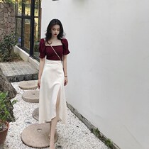 Light familiar royal elder sister wind temperament goddess fan clothes skirt set 2021 new female foreign style age reduction two-piece set