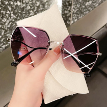 New no-frame sunglasses on 2022 Ms anti-UV Asymptotic Fashion Sunglasses Female Tide display with small glasses