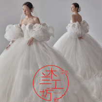 Studio exhibition new theme wedding photography photography High sense Korean light luxury bubble sleeves big white gauze dress