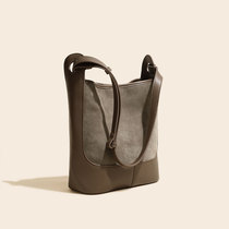 Yue Mi leather bag bucket bag bag bag female large capacity niche design commuter bag leather splicing cross bag