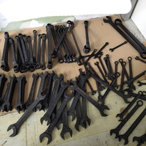 Qinghai Lake tool rust treatment plum blossom wrench dual-purpose wrench open-end wrench eye wrench