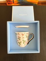 Spot gift box Wedgwood Wild Strawberry Strawberry bone china European style mug with lid