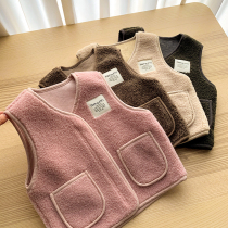 Integrated imitation lamb suede child gush shoulder boy girl V collar warm sleeveless jacket for children Machia