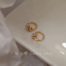 South Koreas high-end wear with a diamond small circle female ear buckle earrings exquisite temperament simple earrings