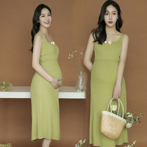 Photo studio pregnant woman photo simple fashion home sexy hipster suspender skirt photo studio theme dress